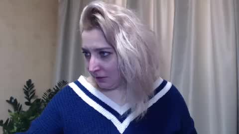 Snapshot of ohsweetiren chatting on February 16, 6:54 am Iren online show from February 16, 6:54 am