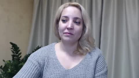 Mari online show from February 20, 2:13 pm