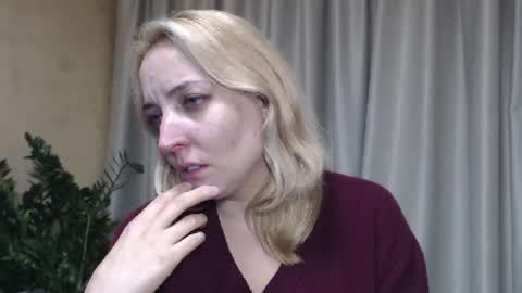 Mari online show from October 10, 5:18 pm