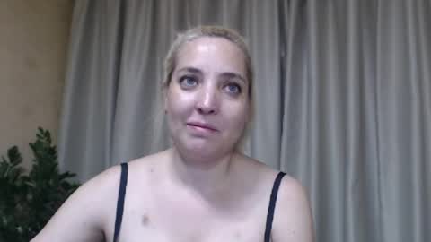 Mari online show from July 18, 3:58 pm