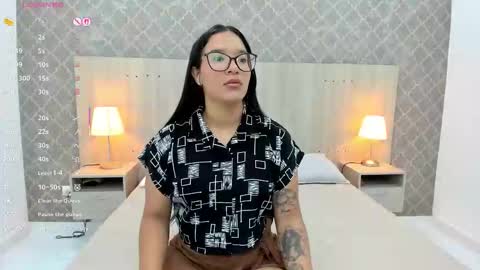 Olivia online show from February 26, 7:35 pm