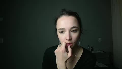 Snapshot of olivia_oliv chatting on March 9, 4:11 pm Olivia online show from March 9, 4:11 pm