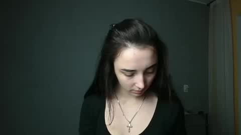 Snapshot of olivia_oliv chatting on February 14, 3:36 pm Olivia online show from February 14, 3:36 pm