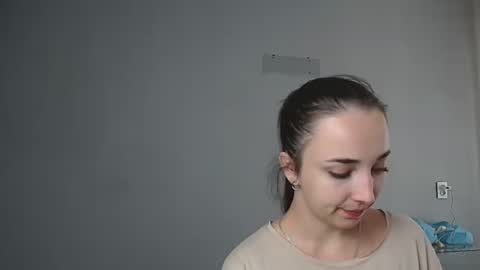 Snapshot of olivia_oliv chatting on September 14, 11:41 am Olivia online show from September 14, 11:41 am