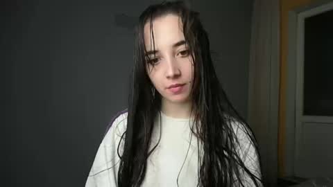 Snapshot of olivia_oliv chatting on December 31, 2:47 pm Olivia online show from December 31, 2:47 pm