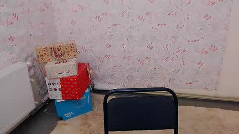 Snapshot of olivia_red_ chatting on February 20, 4:47 pm Olivia online show from February 20, 4:47 pm