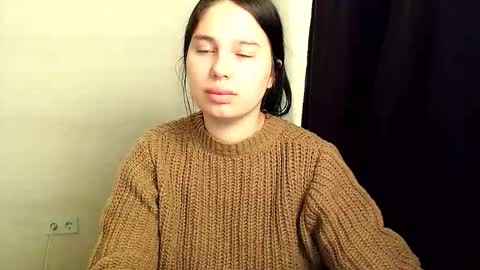 Snapshot of olivia_red_ chatting on October 20, 3:53 am Olivia online show from October 20, 3:53 am