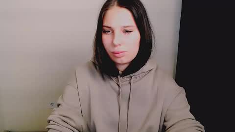 Snapshot of olivia_red_ chatting on September 23, 3:48 am Olivia online show from September 23, 3:48 am