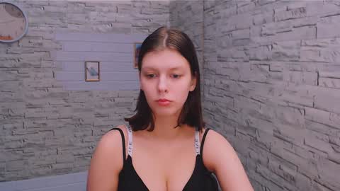 Snapshot of olivia_red_ chatting on January 25, 7:16 pm Olivia online show from January 25, 7:16 pm