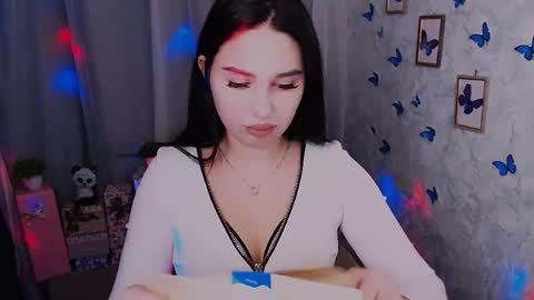Snapshot of olivia_red_ chatting on March 11, 12:17 pm Olivia online show from March 11, 12:17 pm