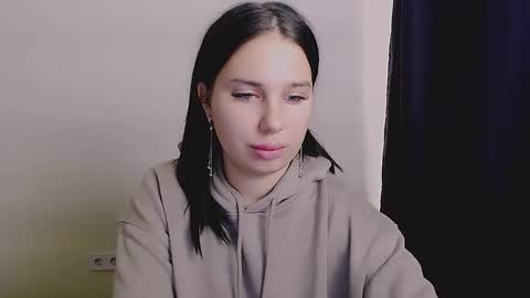 Snapshot of olivia_red_ chatting on September 29, 3:44 am Olivia online show from September 29, 3:44 am