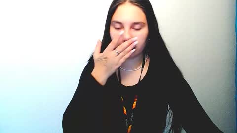 Snapshot of olivia_red_ chatting on September 15, 5:16 am Olivia online show from September 15, 5:16 am