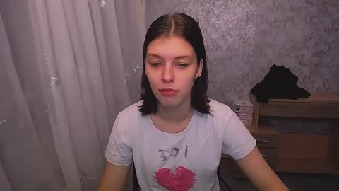 Snapshot of olivia_red_ chatting on January 4, 4:22 pm Olivia online show from January 4, 4:22 pm