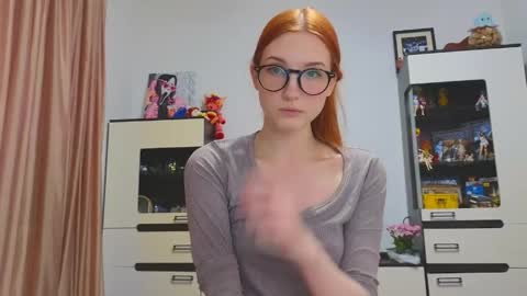  OLIVIA   online show from April 12, 8:11 pm