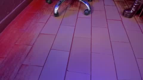Snapshot of olivia_seex chatting on February 21, 1:33 pm online show from February 21, 1:33 pm