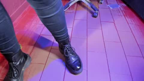 Snapshot of olivia_seex chatting on March 9, 1:15 pm online show from March 9, 1:15 pm