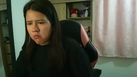 Olivia online show from April 27, 1:52 pm