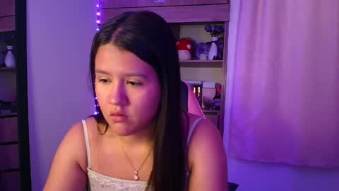 Olivia online show from May 2, 12:08 pm