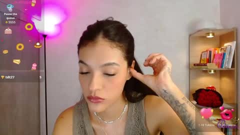 Olivia Bram online show from April 28, 10:24 pm