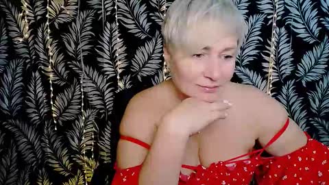 Snapshot of oliviaoskar_ chatting on September 13, 11:51 am Kelly online show from September 13, 11:51 am