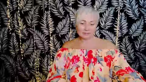 Snapshot of oliviaoskar_ chatting on October 17, 11:46 am Kelly online show from October 17, 11:46 am
