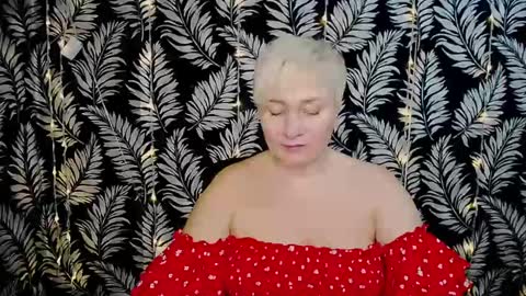Snapshot of oliviaoskar_ chatting on January 31, 12:18 pm Kelly online show from January 31, 12:18 pm