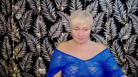 Snapshot of oliviaoskar_ chatting on January 6, 12:13 pm Kelly online show from January 6, 12:13 pm