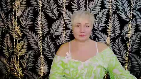 Snapshot of oliviaoskar_ chatting on February 3, 11:53 am Kelly online show from February 3, 11:53 am
