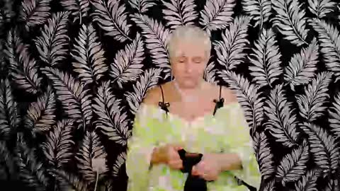 Snapshot of oliviaoskar_ chatting on December 8, 1:58 pm Kelly online show from December 8, 1:58 pm