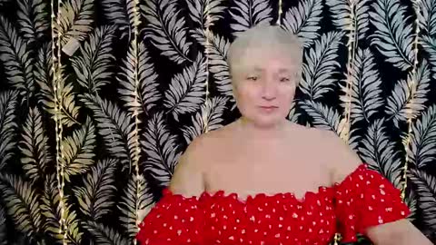 Snapshot of oliviaoskar_ chatting on February 8, 12:06 pm Kelly online show from February 8, 12:06 pm