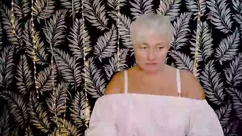 Snapshot of oliviaoskar_ chatting on October 10, 11:37 am Kelly online show from October 10, 11:37 am