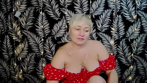Snapshot of oliviaoskar_ chatting on January 21, 11:13 am Kelly online show from January 21, 11:13 am