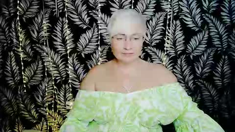 Kelly online show from June 28, 12:23 pm