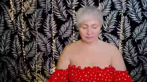 Snapshot of oliviaoskar_ chatting on September 11, 11:32 am Kelly online show from September 11, 11:32 am