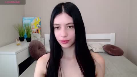 oliviarichi online show from July 26, 10:45 am
