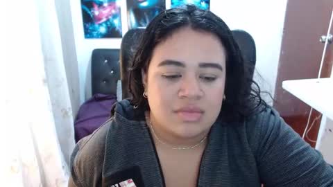 oliviia_cute online show from January 16, 3:57 am