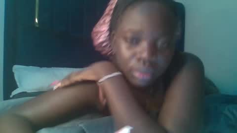 ollleina online show from March 17, 9:08 pm