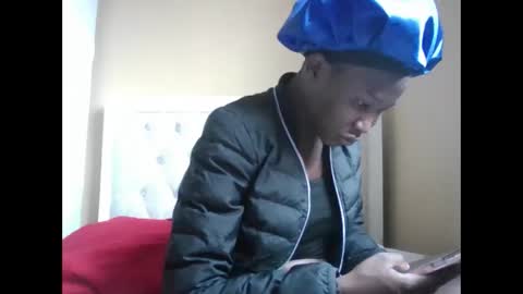 olwami4 online show from February 23, 7:30 am