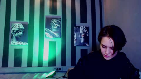 onaloon online show from February 20, 6:26 am