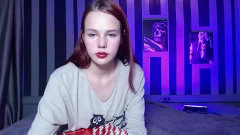 Snapshot of onessandra chatting on October 1, 7:46 am onessandra online show from October 1, 7:46 am