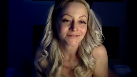 Onyx online show from November 25, 3:41 am