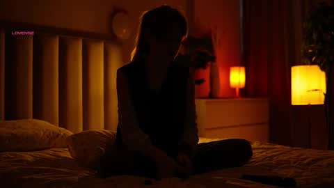 oopssocute online show from February 11, 10:17 am