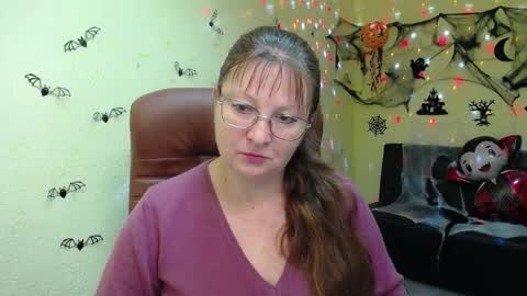 Vanessa online show from October 31, 6:04 am