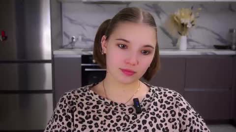 Jenny online show from February 2, 2:43 am