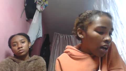 orianie064 online show from July 20, 5:36 pm