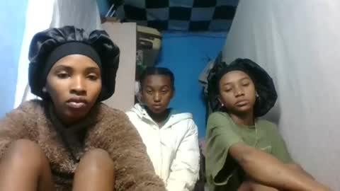 orianie064 online show from July 11, 4:12 am