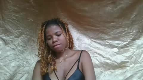 ornellahhh online show from January 16, 9:05 am