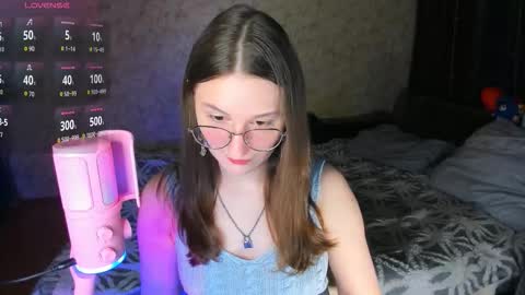 Snapshot of oskar_fucker chatting on September 17, 11:14 pm Leliana online show from September 17, 11:14 pm