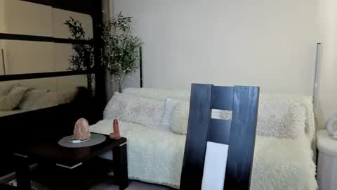 Oxy Foxie online show from June 24, 10:14 am