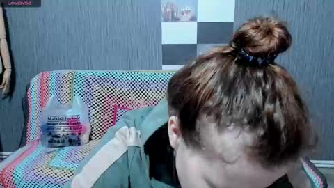 Ella online show from September 19, 9:30 am